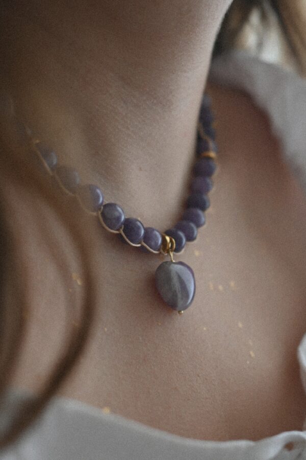 VIOLET LOVE